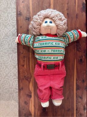 Vintage Xavier Roberts Little People Soft Sculpture Doll w/Striped Top Red Pant